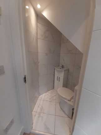 69, Lindley Road,, Leyton photo 4