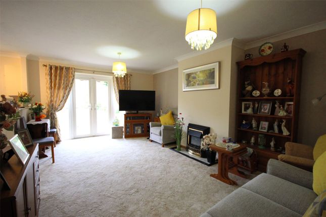 Bungalow for sale in Paddock Close, Clapham, Bedford, Bedfordshire