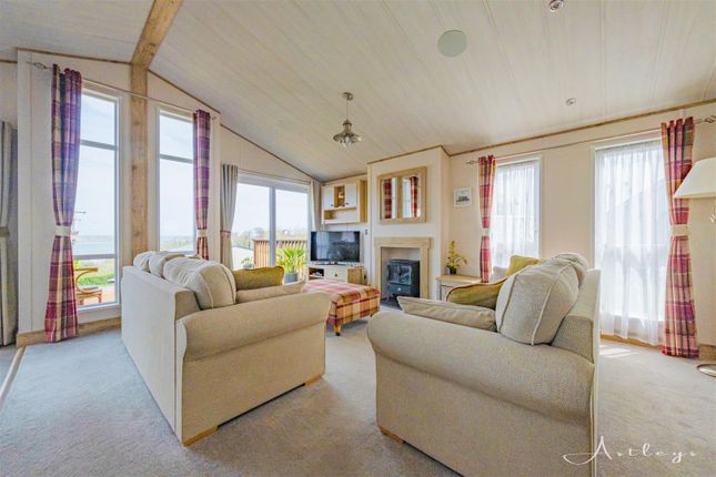 Thumbnail Lodge for sale in Bayview Gardens, Oxwich, Swansea