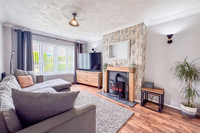70, Ouzlewell Green, Wakefield photo 3