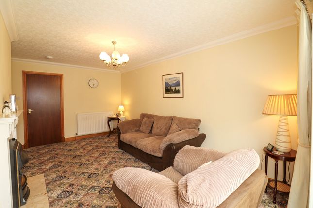 5, Hutcheon Place, Dumfries photo 4