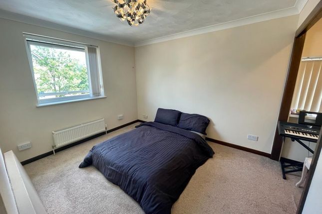 Property to rent in Rushleys Close, Loughton, Milton Keynes