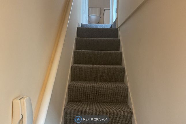 Flat, Bucknalls Court Bucknalls Close, Watford photo 4