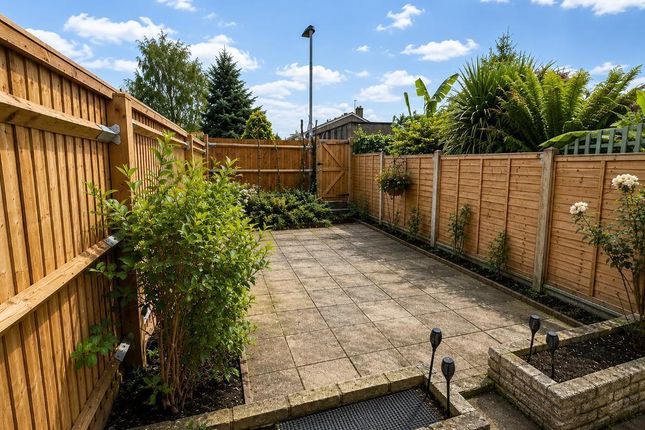 6, Place Farm Avenue, Orpington photo 5