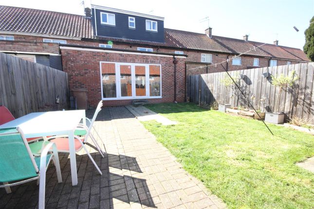21, Arden Road, Beverley photo 3