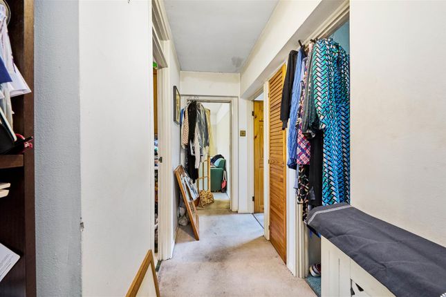 Flat for sale in Sycamore Road, London
