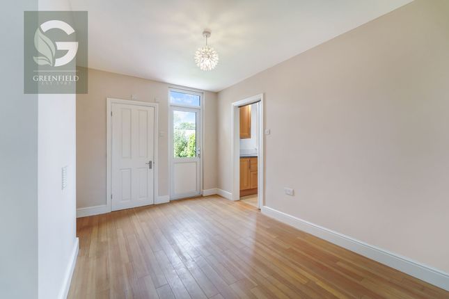 145 Kingston Road, Epsom photo 3