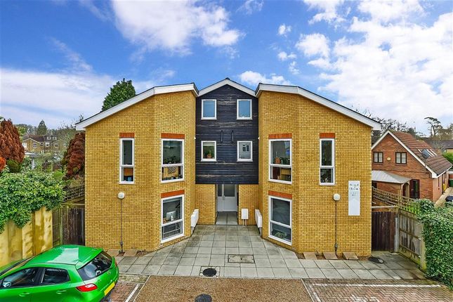 Thumbnail Flat for sale in Monson Road, Redhill, Surrey