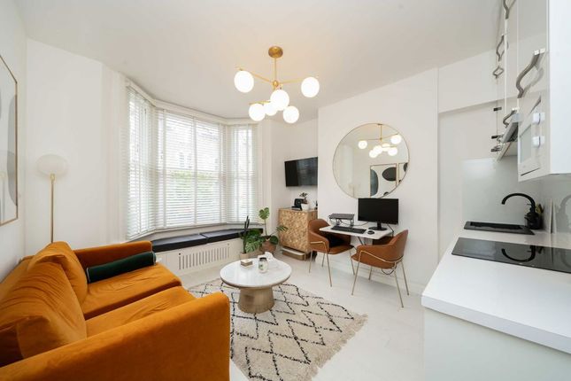 21B, Lowfield Road, London photo 2