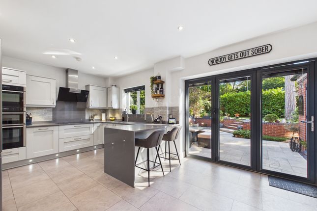 3, Bewdley Grange, KIDDERMINSTER photo 3