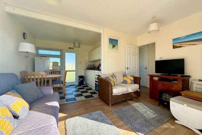 253, Winterton Valley Estate, Winterton-on-sea photo 3