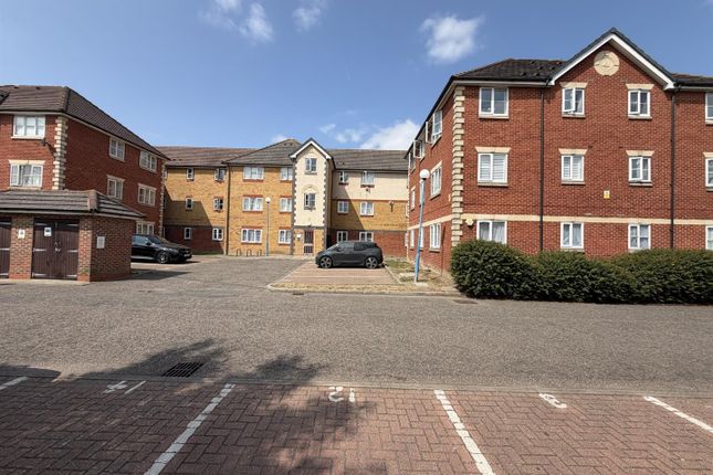 2-bed house on Flat 2, Bellingham Court, Wanderer Drive, Barking, £220,000
