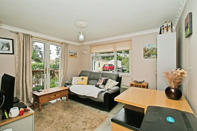 25, Coombe Park, Camborne photo 3