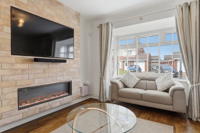 17, King George Place, Renfrew photo 4