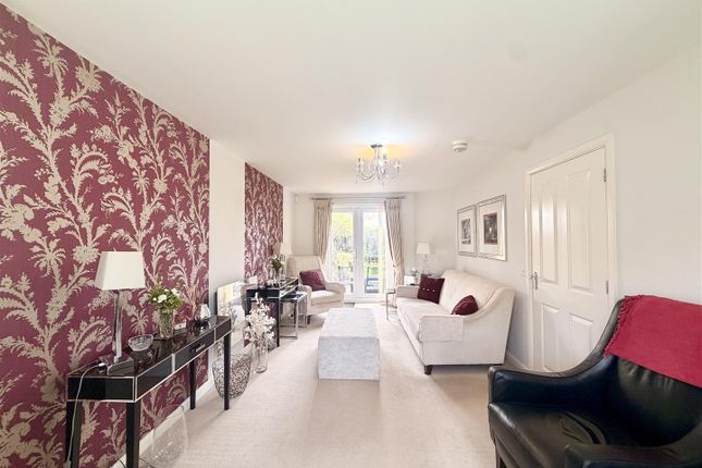 9, Edward Phillipps Road, Loughborough photo 4