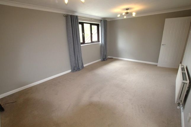 6, Dering Road, Ashford photo 3