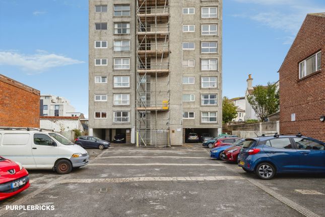 Clarendon Road, Southsea photo 3