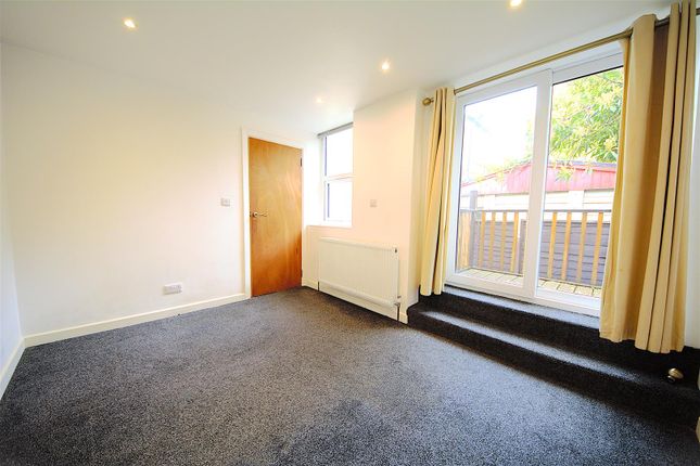 373B Archway Road, London photo 4