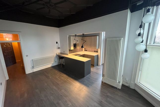 Flat 4A Chapel Allerton Hall, King George Avenue, Leeds photo 4