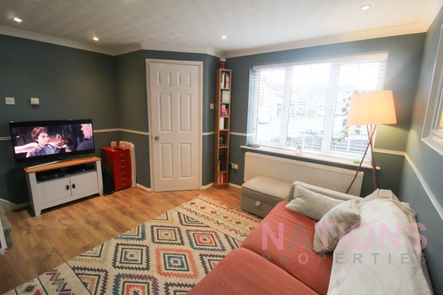 End terrace house for sale in Claverley Green, Luton