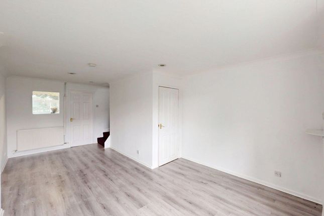 31 Green Meadows, Bolton photo 2