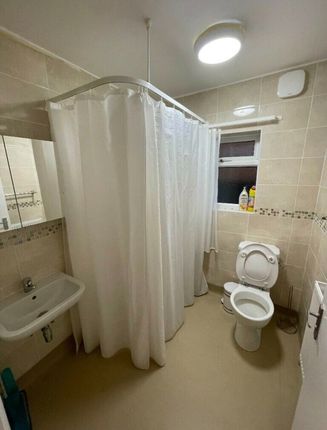 Thumbnail Shared accommodation to rent in Newton Road, Cricklewood
