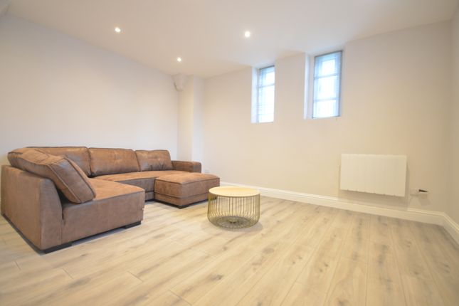 Thumbnail Flat to rent in St Micahels Court, London