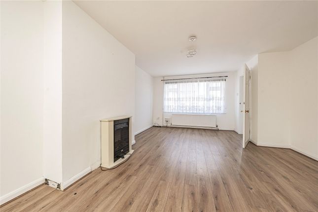 1, Mill Close, Middlesex photo 2