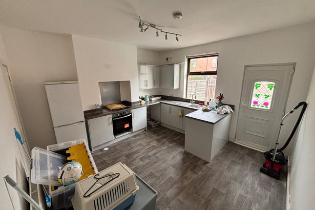 34, Beechwood Road, South Yorkshire photo 3
