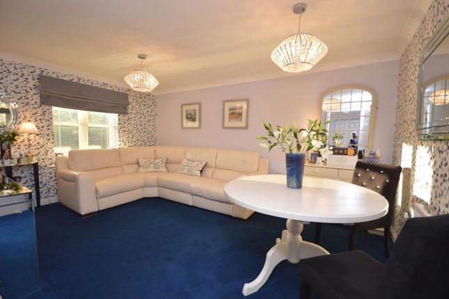 Apartment 3, Applemore House, Lymington photo 4