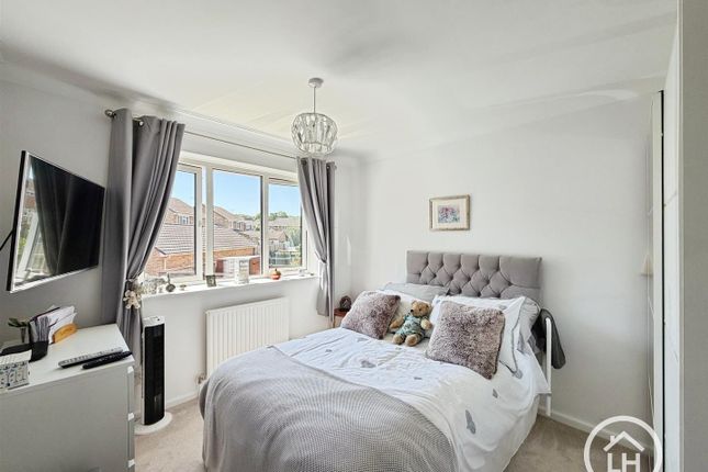 5, Middleton Close, Gillingham photo 4