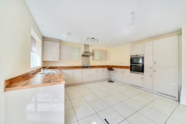 4, Rowan Drive, Bristol photo 4
