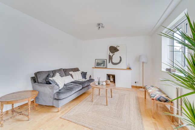 Flat for sale in Fortis Green, Muswell Hill