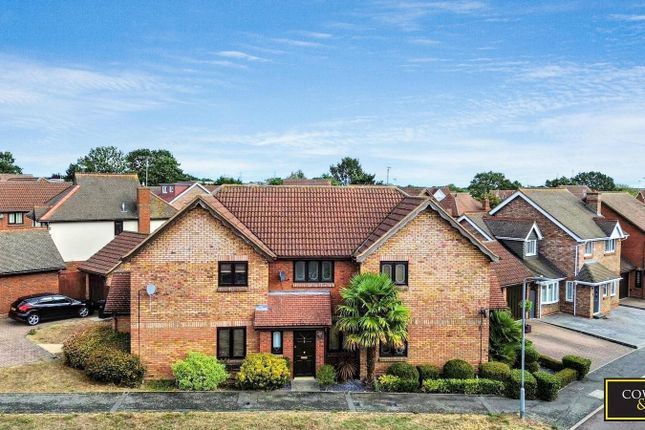 1-bed house on 3, Brownsea Drive, Wickford, £250,000