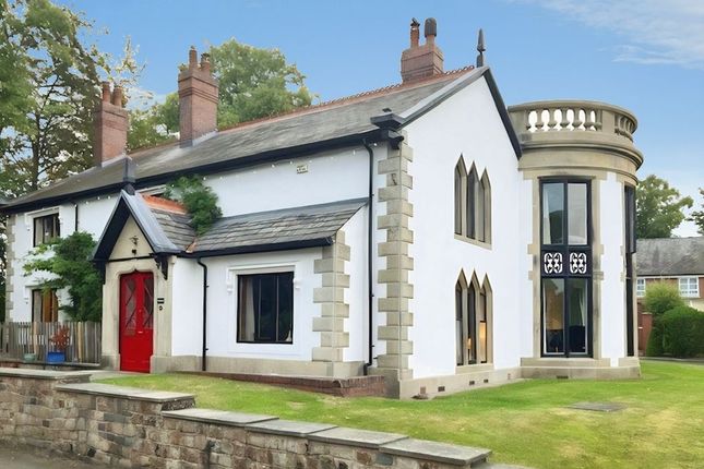 The Lees, 8 Oldhams Lane, Bolton photo 4