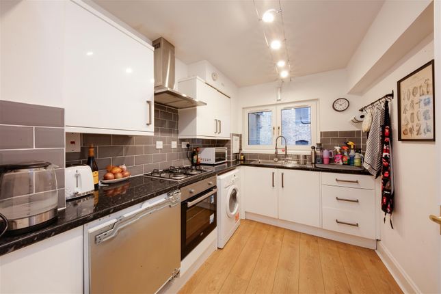 31 Narrow Street, London photo 4