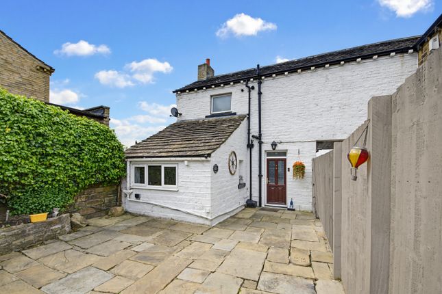 28, TANYARD ROAD, HUDDERSFIELD photo 2