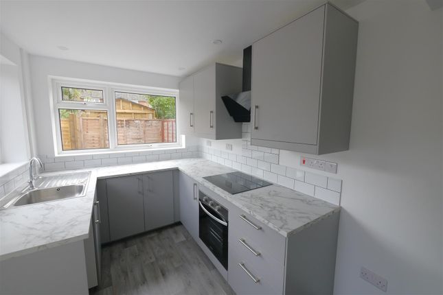 Henfield Close, Worthing photo 5
