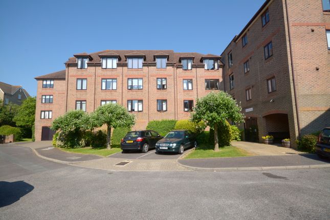 Thumbnail Flat to rent in 8 Riverside Court, Station Road, Pulborough, West Sussex