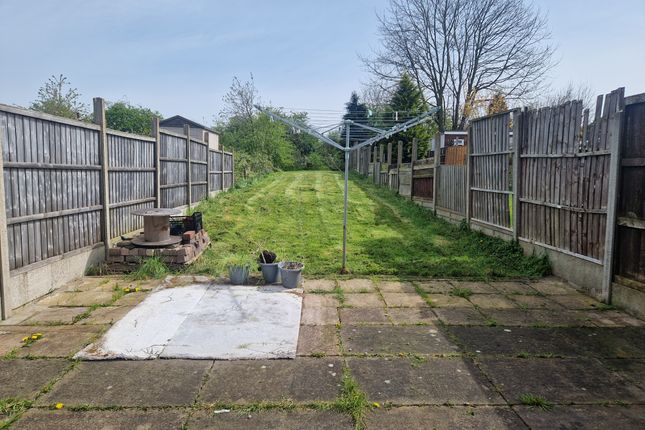 Terraced house to rent in Knightsbridge Avenue, Bedworth