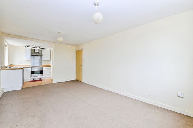 Flat 83, High Point,, Noel Street, Nottinghamshire photo 3