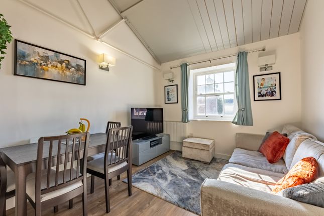 Flat for sale in Hansell Gardens, Sutton Road, St. Albans, Hertfordshire