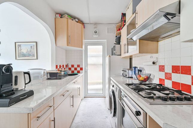 Thumbnail Flat to rent in Dunstans Road, East Dulwich, London