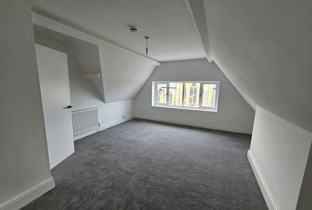 Flat 3, 15, Woodland road West Conwy, Colwyn Bay photo 5