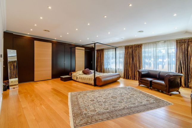 Donnybrook, Kewferry Drive, Northwood photo 4