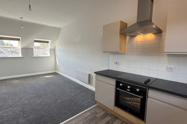 7, Palace Close, Shepshed photo 2