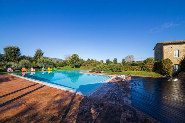 Farmhouse for sale in Mugnano, Perugia, Umbria, Italy