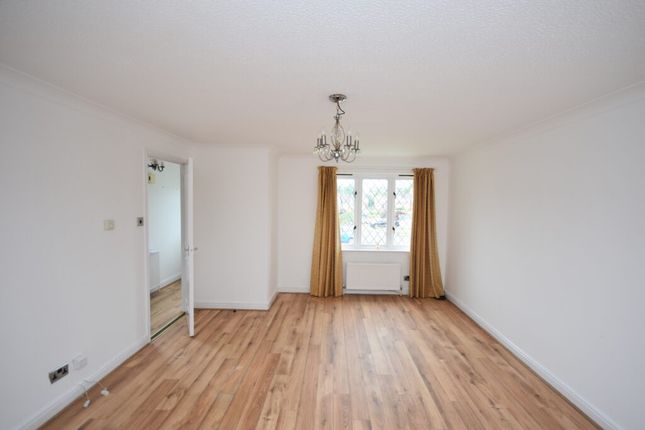 41, Cooper Avenue, Carluke photo 2