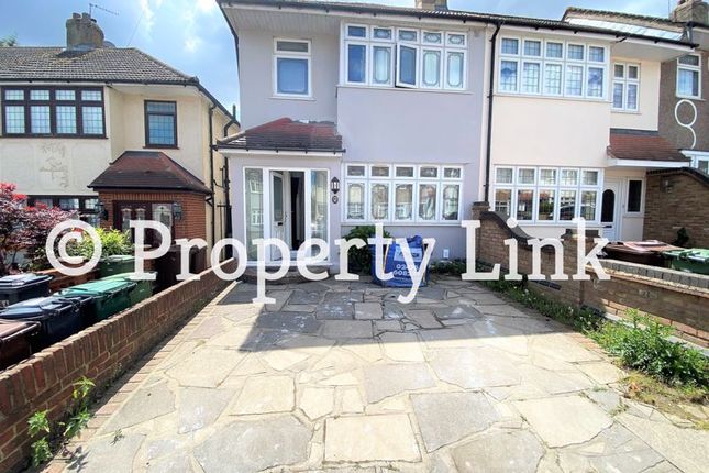 Thumbnail Property to rent in Western Avenue, Dagenham