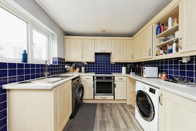 145, Field Avenue, Kent photo 4